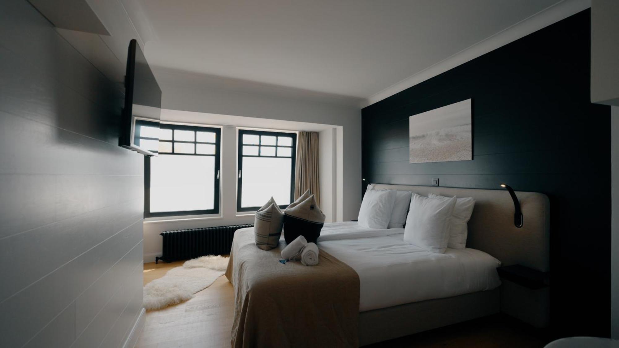 Azur Hotel 3*